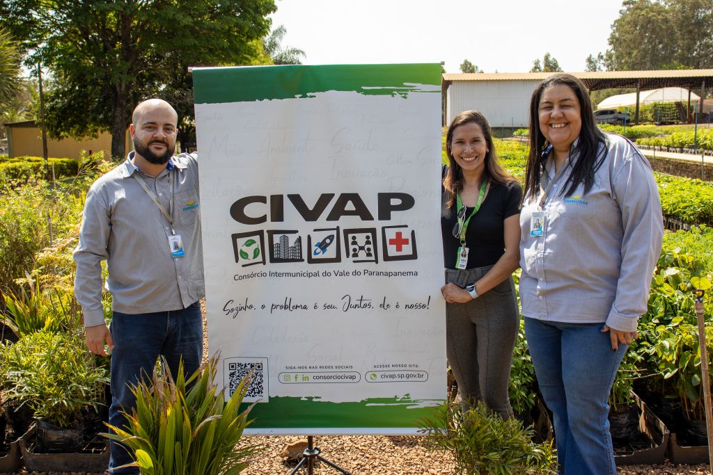 Enersugar doa mudas para arborização urbana e reflorestamento em municípios do Civap