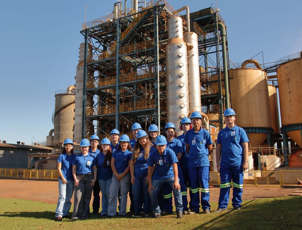 Com Programa Jovem Aprendiz, o futuro entra em campo na Usina Enersugar